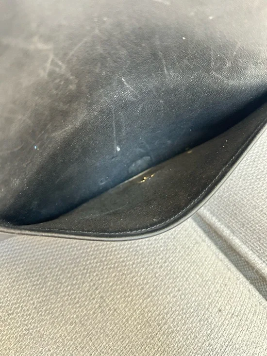 Vintage Coach Black Leather Crossbody Saddle Bag with Gold Hardware - Picture 8 of 12